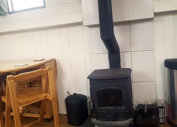 Roisin Dubh Houseboat 5* Sallins